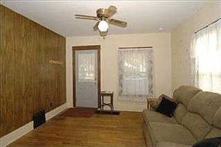 3rd image of 151 Kingman Ave E