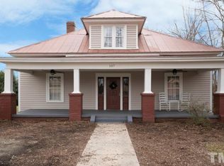 107 W Corbin St, Hillsborough, NC 27278