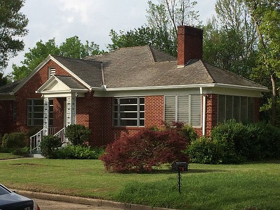 5th image of 1403 Parkway Dr