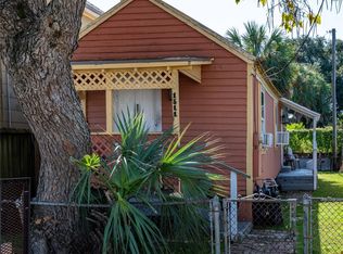 1511 J H Clouser Ln, Galveston, TX 77550