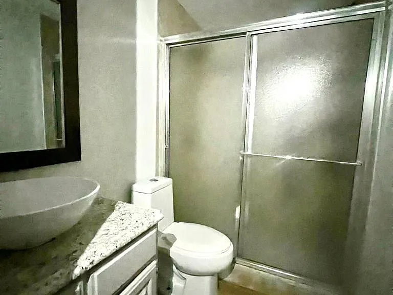1124 Sierra Grande Dr — Photo 9