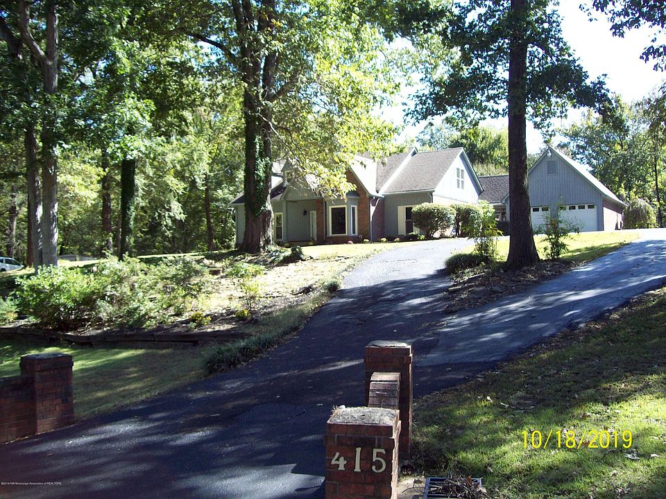 1st image of 415 Village Pkwy