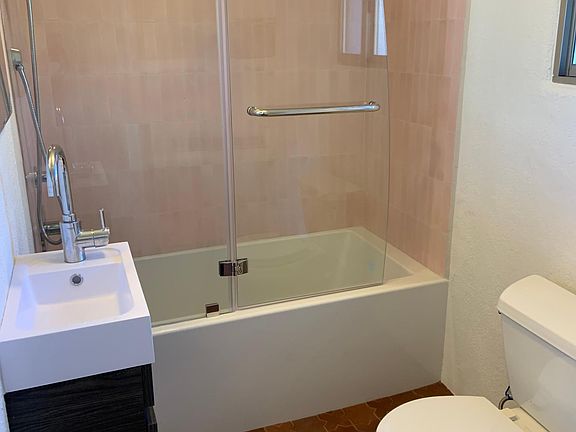 2nd image of 517 Onate Pl #A