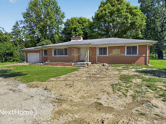 2nd image of 33950 Ecorse Rd