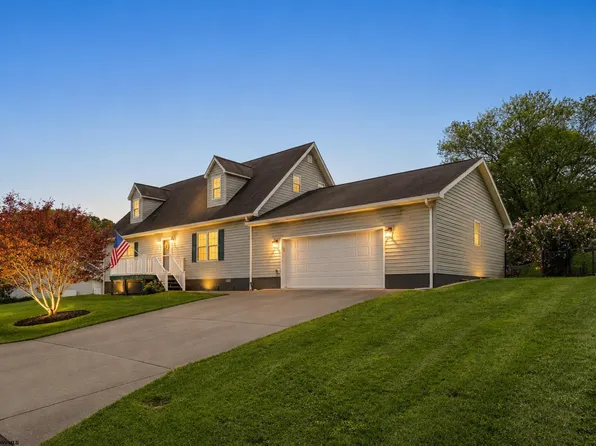 39 Glen Ct, Bridgeport, WV 26330