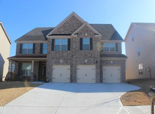 4896 Locherby Dr, Fairburn, GA 30213