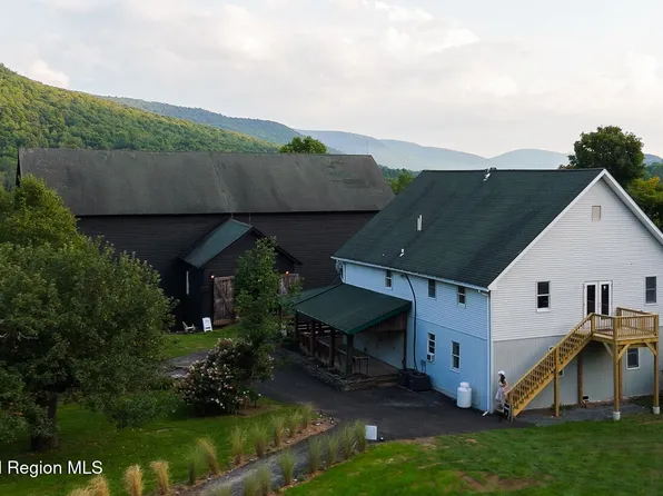 394 Macmore Road, Roxbury, NY 12474