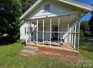 10 Wilson Ave, Great Falls, SC 29055