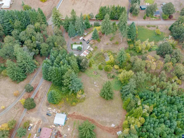 27471 Fern Ridge Rd, Sweet Home, OR 97386