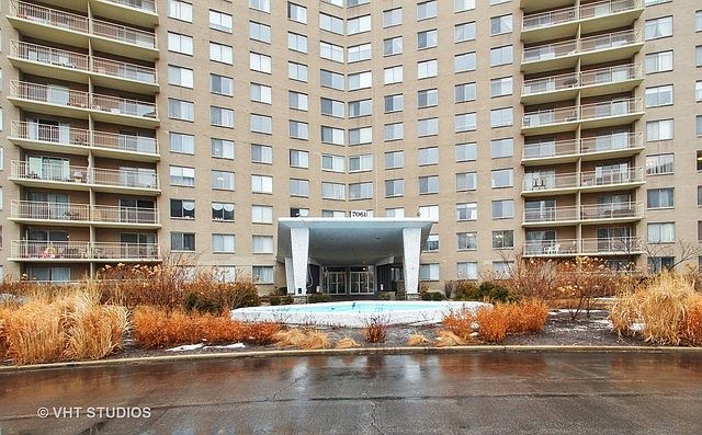 1st image of 7061 N Kedzie Ave Suite 902