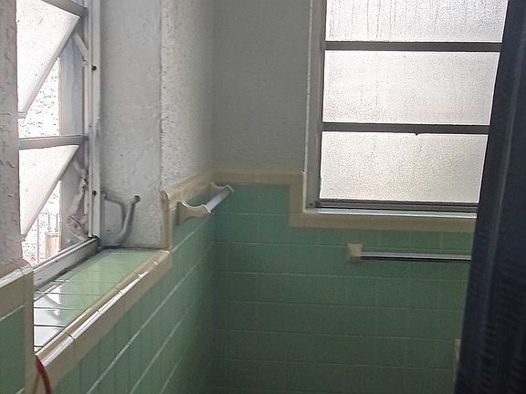 3rd image of 1501 N Ocean Blvd APT 1