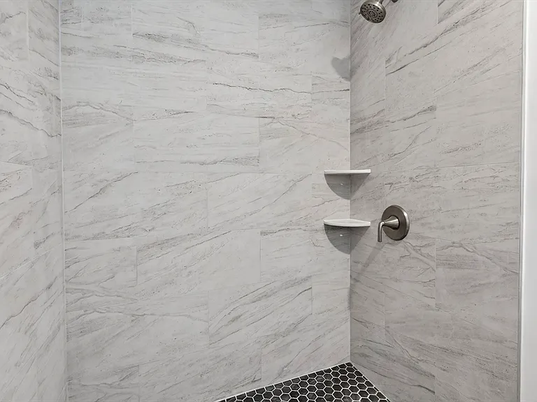 166 Elliot St #2 — Photo 7