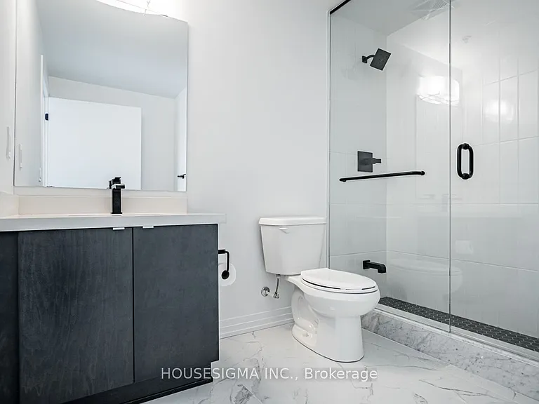 408 Brown Ct #212 — Photo 20