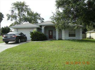 924 Cohassett Ave, Lake Wales, FL 33853