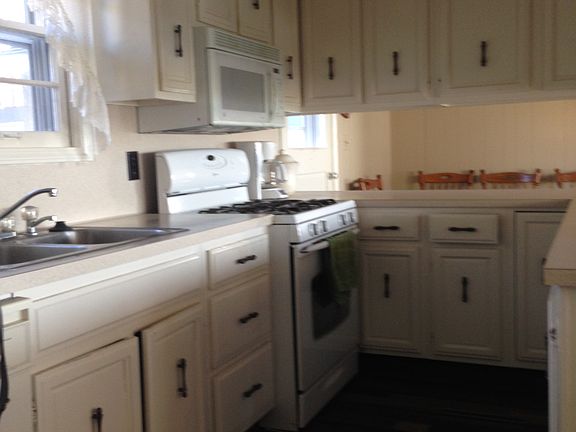 4th image of 2111 Archwood Dr
