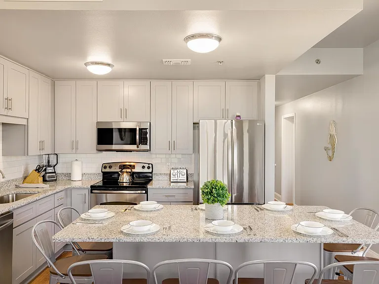 9902 S Thomas Dr #1938 — Photo 12