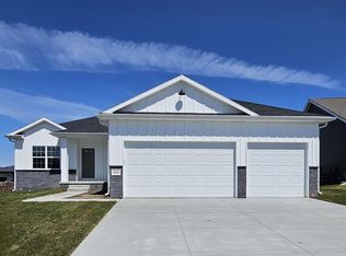 3200 Greta Dr, Roca, NE 68430