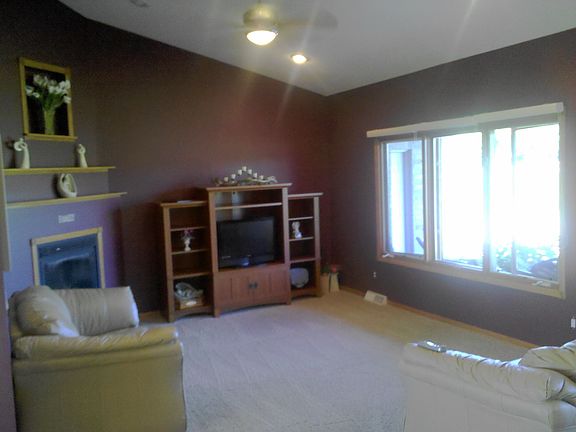 3rd image of 8800 Harvest Ln