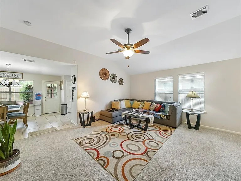6619 Wellington Meadows Dr — Photo 5
