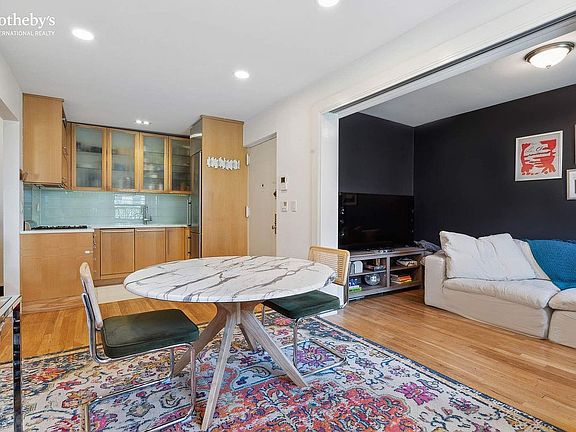 5th image of 214 Avenue C #D