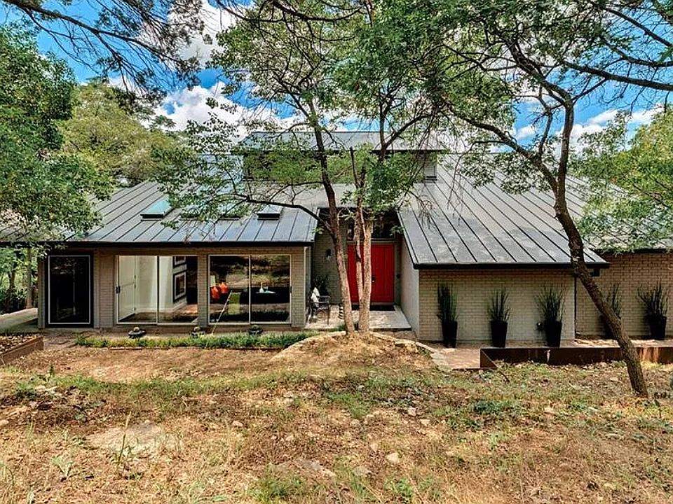 1st image of 806 Canyon Creek Dr