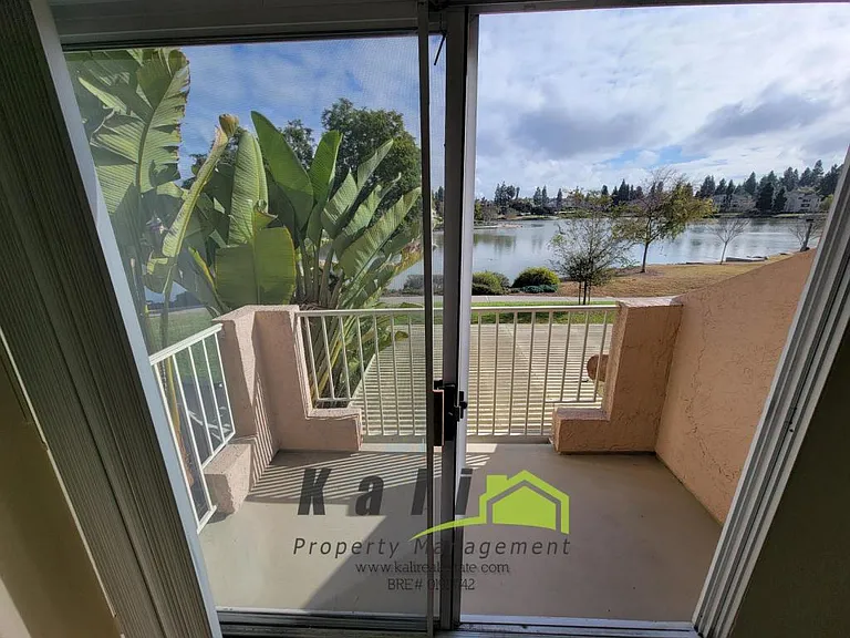 2096 Northshore Dr #C — Photo 14