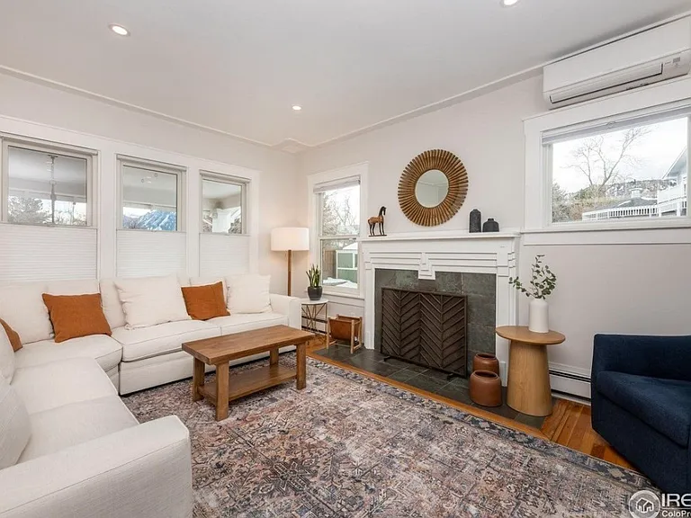 1717 Iris Ave — Photo 3