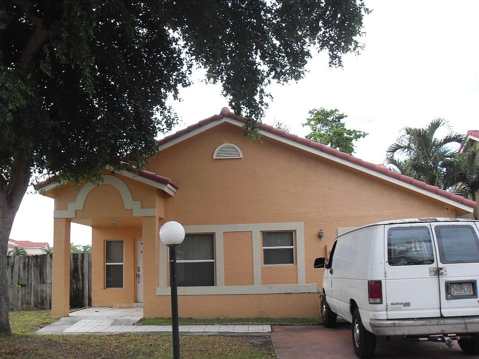 1st image of 18646 NW 54th Ct