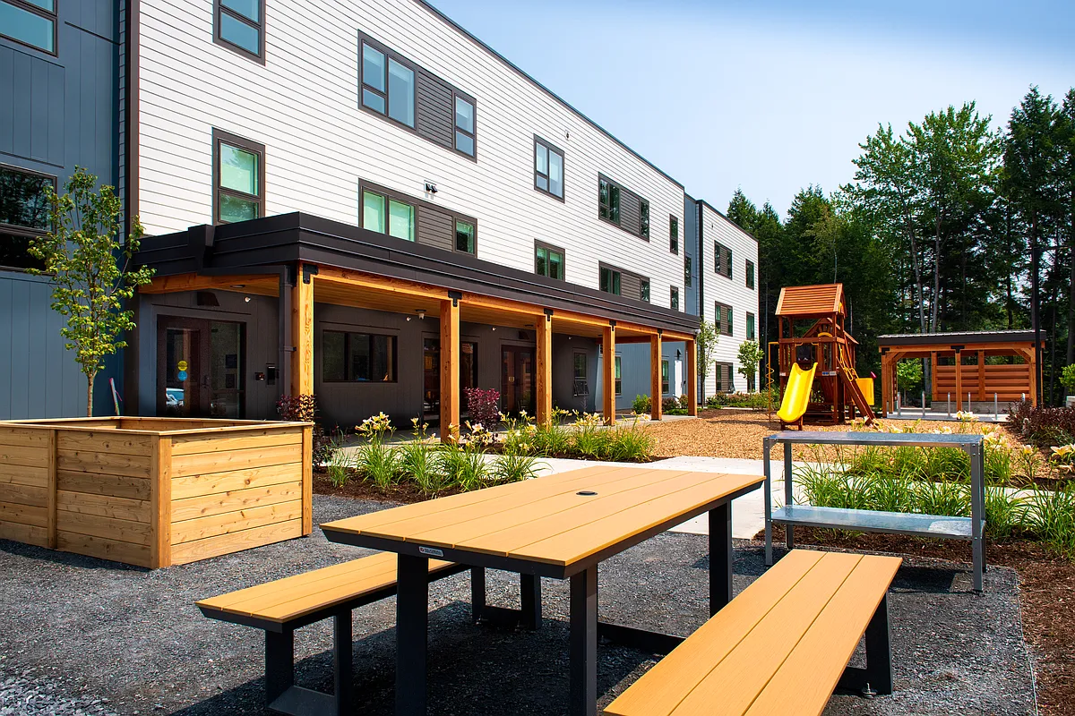 Building Photo - Fox Run Apartments