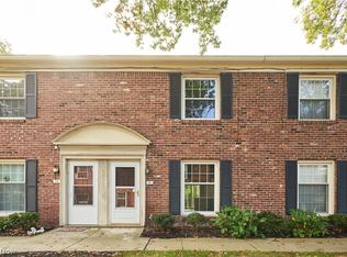 76 Menlo Park Dr, Akron, OH 44313