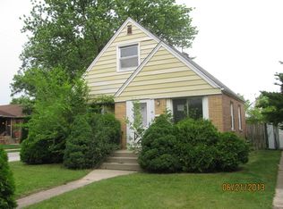 46 164th St, Calumet City, IL 60409