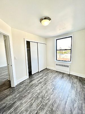 5th image of 4140 Denman St #5L