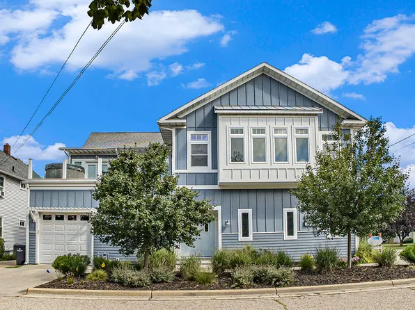 614 Maple St, South Haven, MI 49090