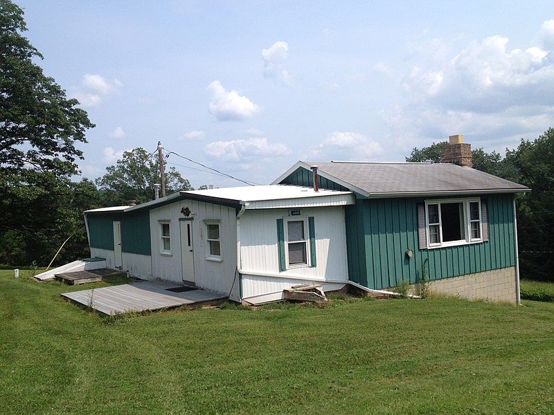 1st image of 90 Deer Ln