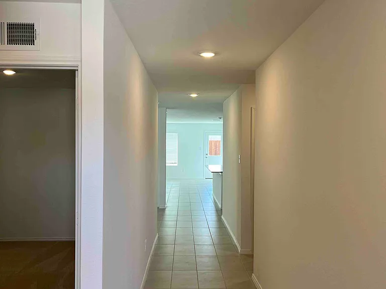2828 Eppright Dr — Photo 7