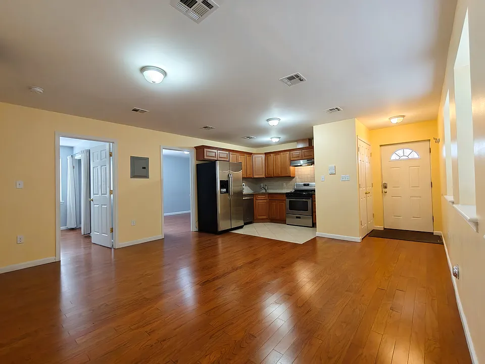 2 Rose Ct