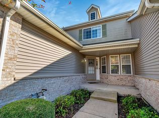 25749 S Red Stable Ln, Channahon, IL 60410