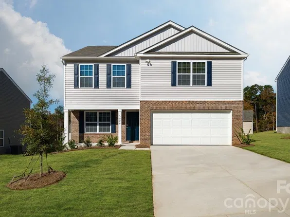 200 Wildbrook Dr, Waynesville, NC 28785
