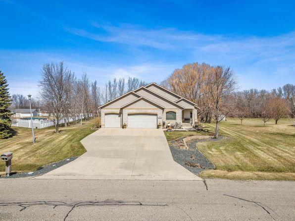 111 50th Ave E, West Fargo, ND 58078