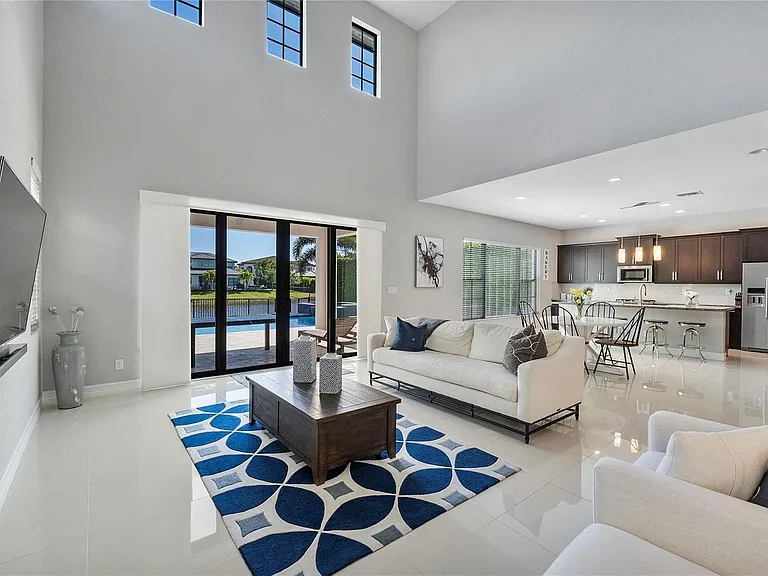 11036 Meridian Dr N — Photo 16