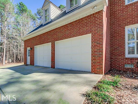 2nd image of 300 Bellingrath Ct