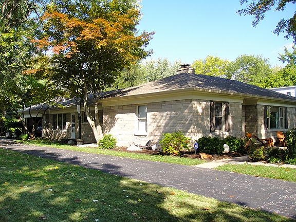 3rd image of 524 Arden Dr