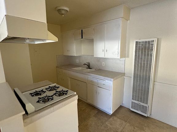 5th image of 322 E Live Oak St #322