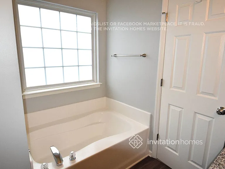 4821 Marathon Ln — Photo 17