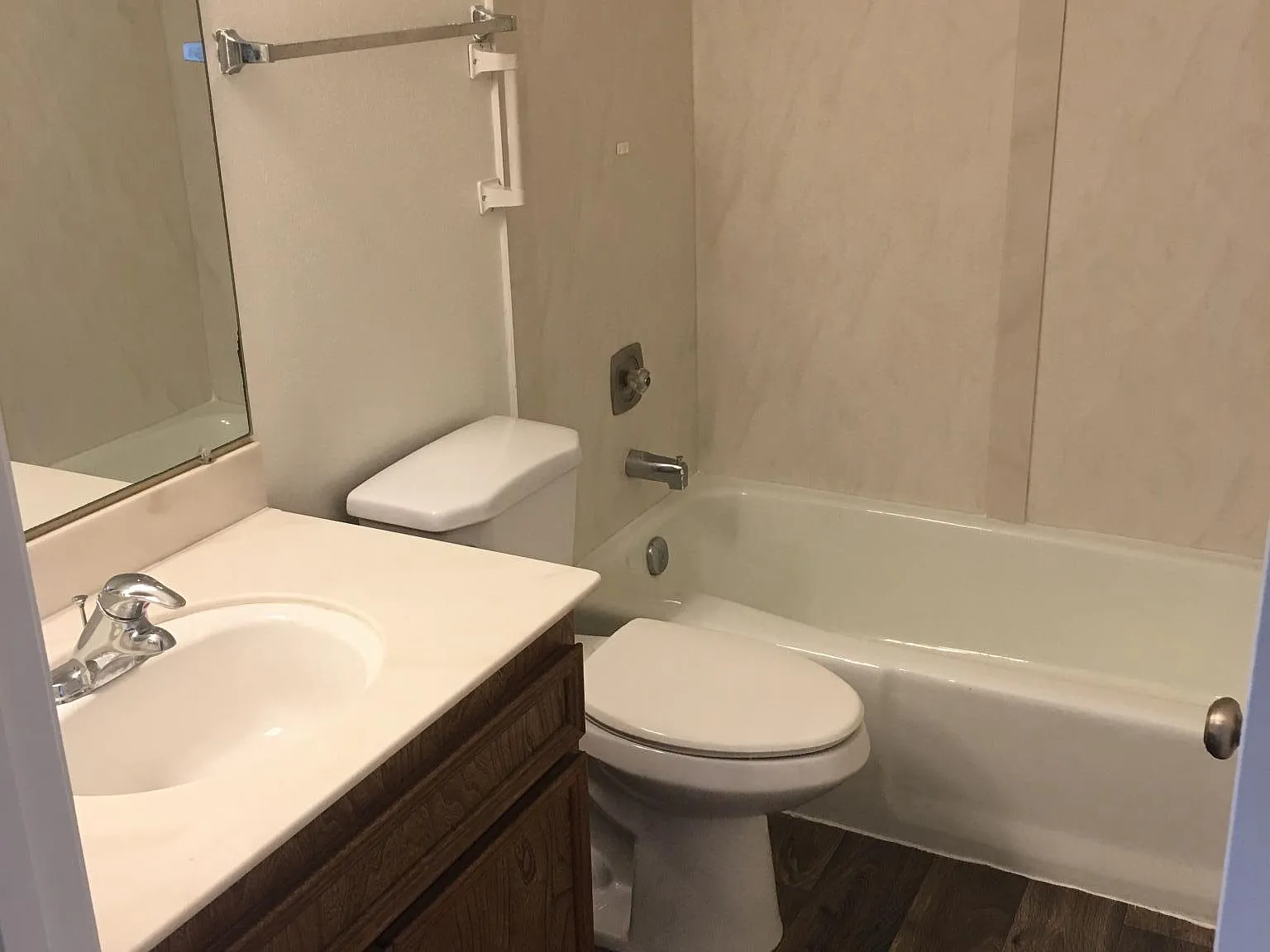 3 bed, 1501 sqft, $3,795 — Photo 4