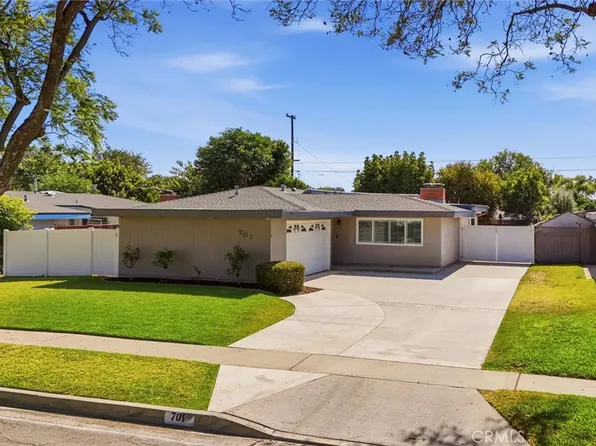 701 Maertin Ln, Fullerton, CA 92831