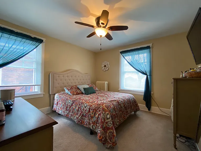 1107 W Broad St #2 — Photo 15