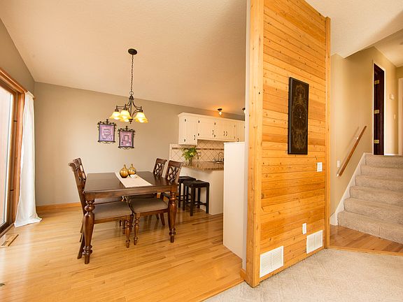 3rd image of 16068 Foliage Ave