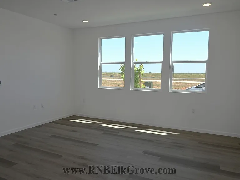 8357 Eleodoro Way — Photo 6