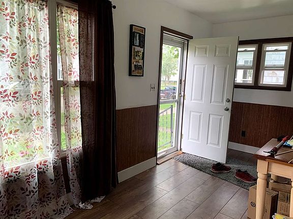 3rd image of 716 Minnesota Ave